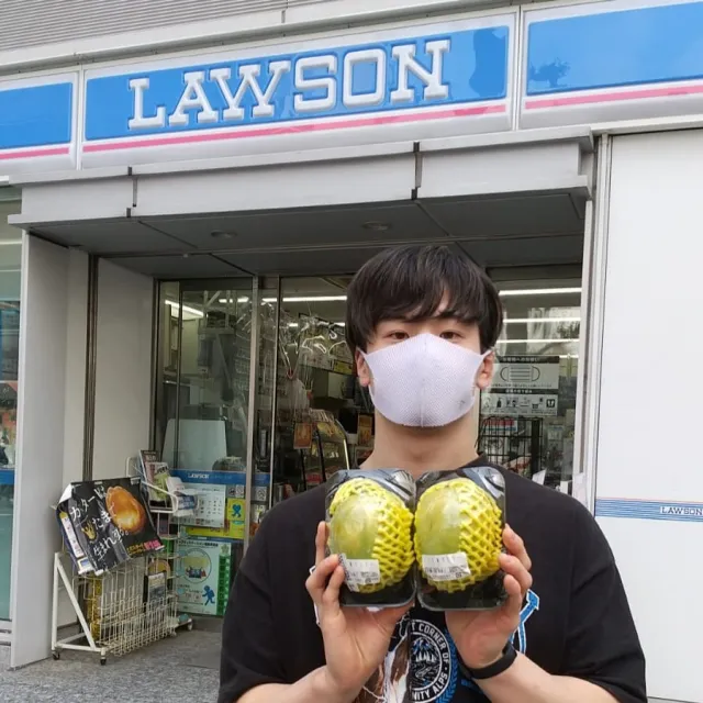 Mangoes-at-Lawson.webp